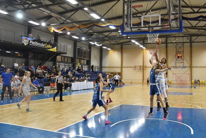 basketbal_cajky_slovan_1