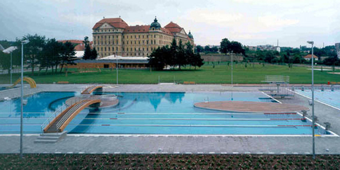 Znojmo Autori: Burian-Křivinka Foto: Ester Havlová Zdroj: archiweb.cz